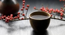 Mua rượu Sake vẩy vàng chính hãng giá rẻ ở đâu Hà Nội