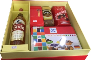 Rượu Highland Queen Blended Scotland Whisky RM02